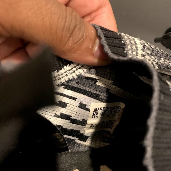 Adidas Boost Prime Knit Graphic Mens Gray Athletic Sneakers Running Shoe 11.5 US - Picture 4 of 7